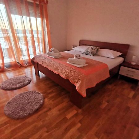 Apartament Jukic Sveti Filip i Jakov Exterior foto
